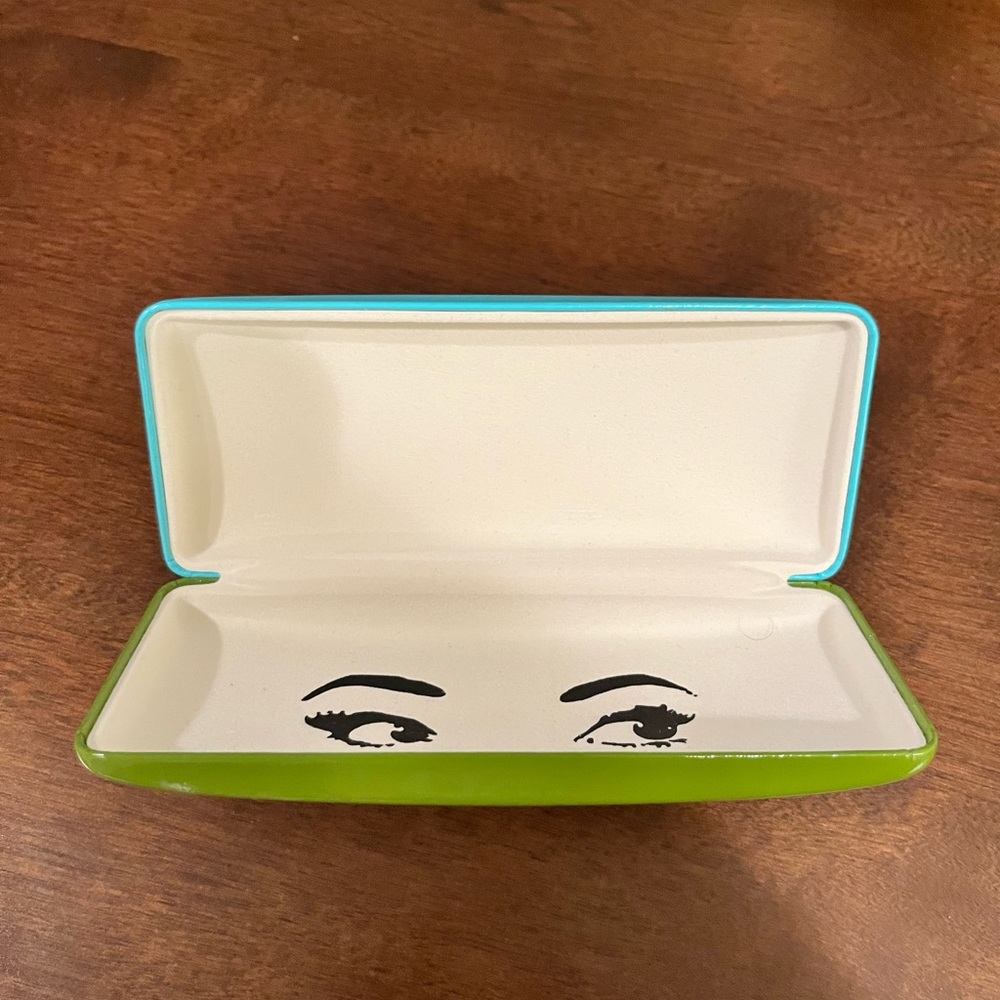 Kate spade glasses holder